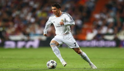 开云全站-逆境突围：球队如何在困境中扭转局势？，逆境 突破